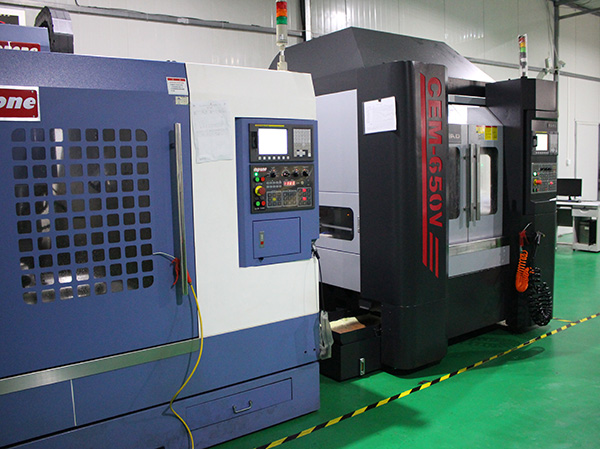 驅(qū)動(dòng)器外殼-機(jī)加工車(chē)間